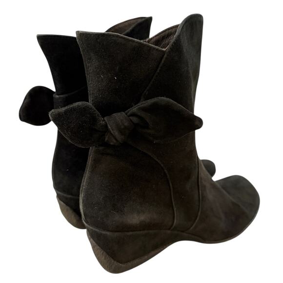 Cordani Black Suede Wedge Booties Women’s EU 38 (7.5-8) Bow Accent Ankle Boots - Picture 7 of 8